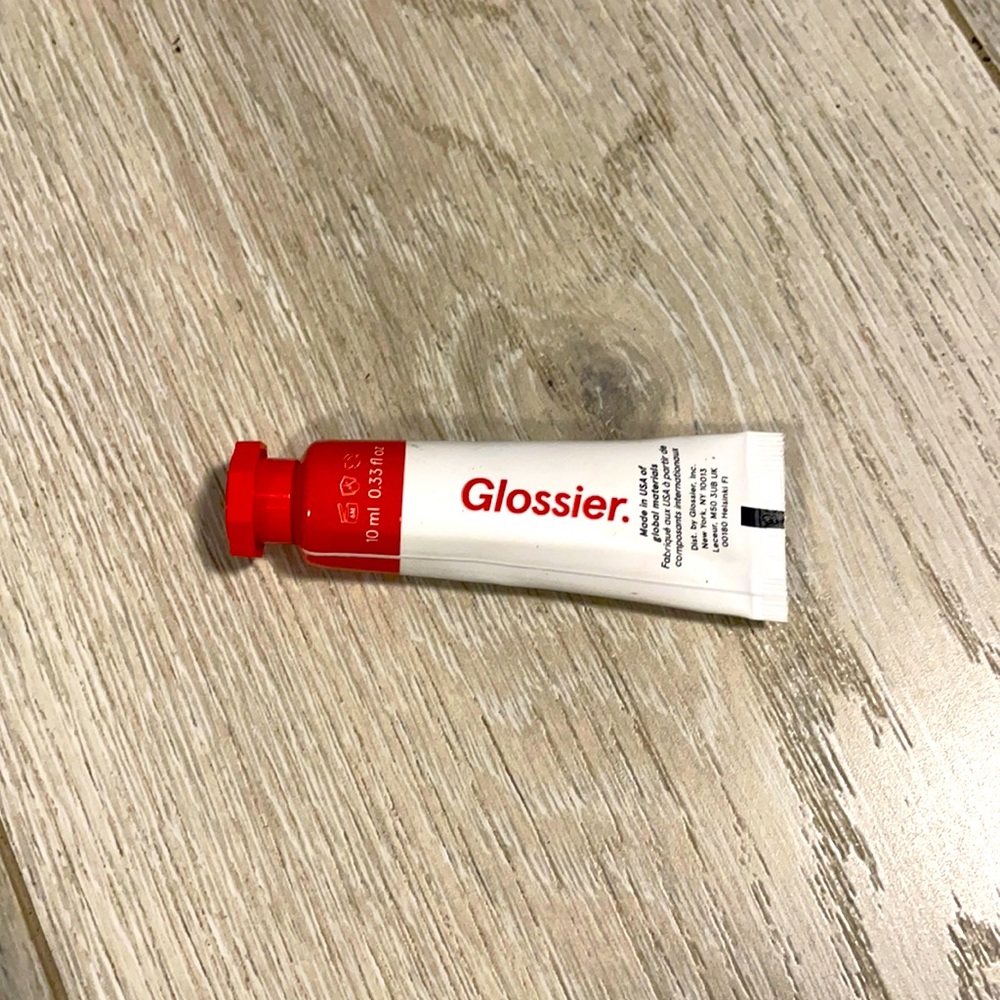 Glossier cloud paint